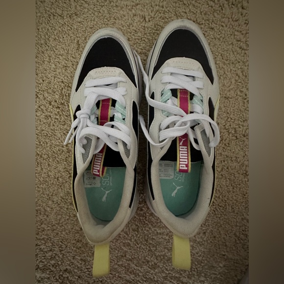 Puma sneakers - Picture 2 of 3